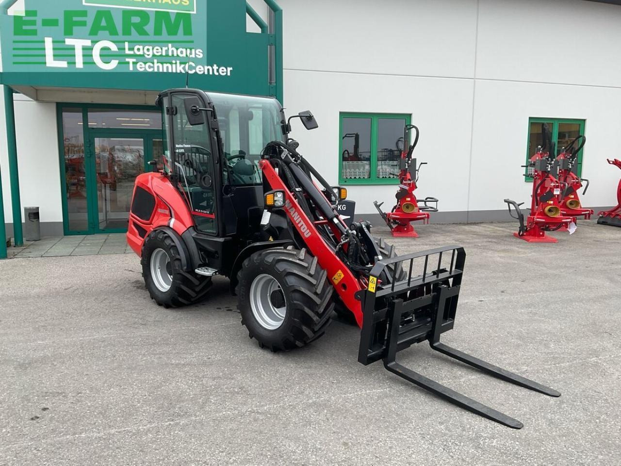 Manitou mla 5-50 h - Mini bager: slika 2 Manitou mla 5-50 h - Mini bager: slika 2