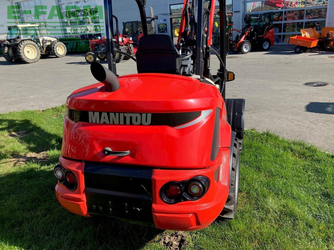 Manitou mla5-50 - Mini bager: slika 3 Manitou mla5-50 - Mini bager: slika 3