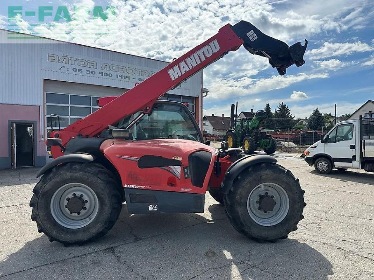 Manitou mlt 735-120 - Mini bager: slika 2 Manitou mlt 735-120 - Mini bager: slika 2