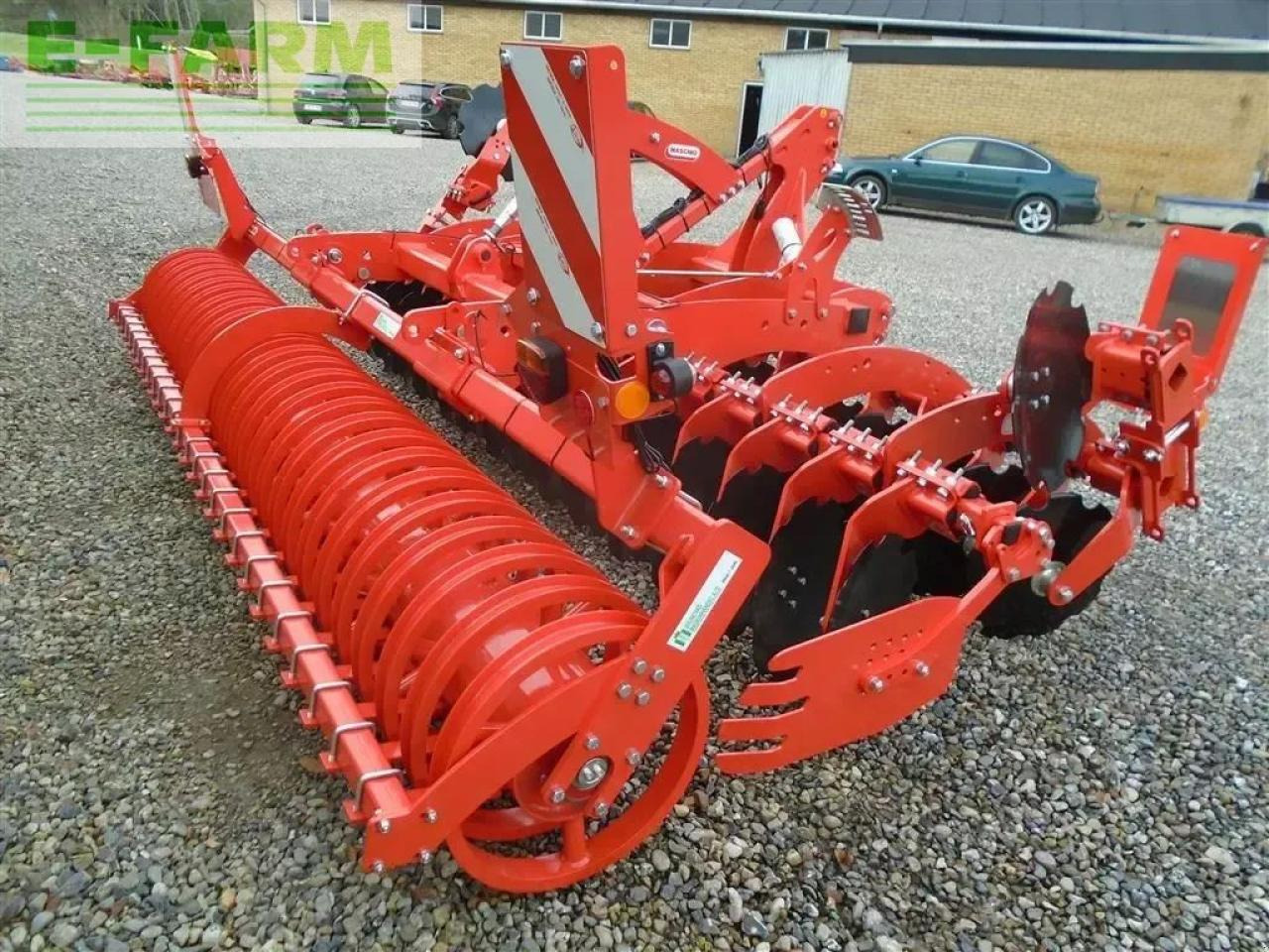 Maschio veloce 4 mtr veloce m/ u-ringsvalse ø560mm tilbud - Oprema za obdelavo tal: slika 1 Maschio veloce 4 mtr veloce m/ u-ringsvalse ø560mm tilbud - Oprema za obdelavo tal: slika 1