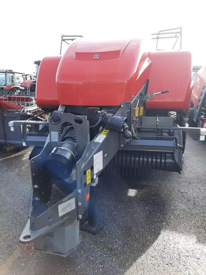 Massey Ferguson 2260 tc - Balirka za kvadratne bale: slika 2 Massey Ferguson 2260 tc - Balirka za kvadratne bale: slika 2