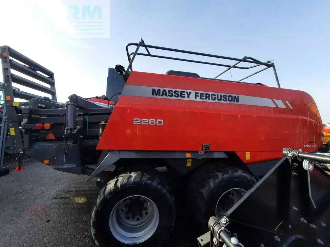 Massey Ferguson 2260 tc - Balirka za kvadratne bale: slika 3 Massey Ferguson 2260 tc - Balirka za kvadratne bale: slika 3
