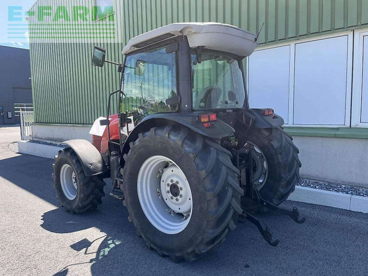Massey Ferguson 2435 - Traktor: slika 3 Massey Ferguson 2435 - Traktor: slika 3