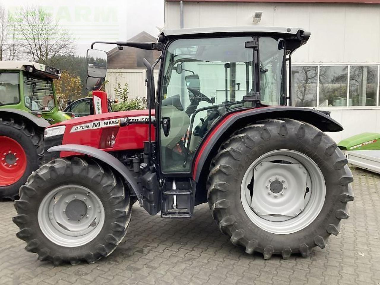 Massey Ferguson 4708 m essential - Traktor: slika 3 Massey Ferguson 4708 m essential - Traktor: slika 3