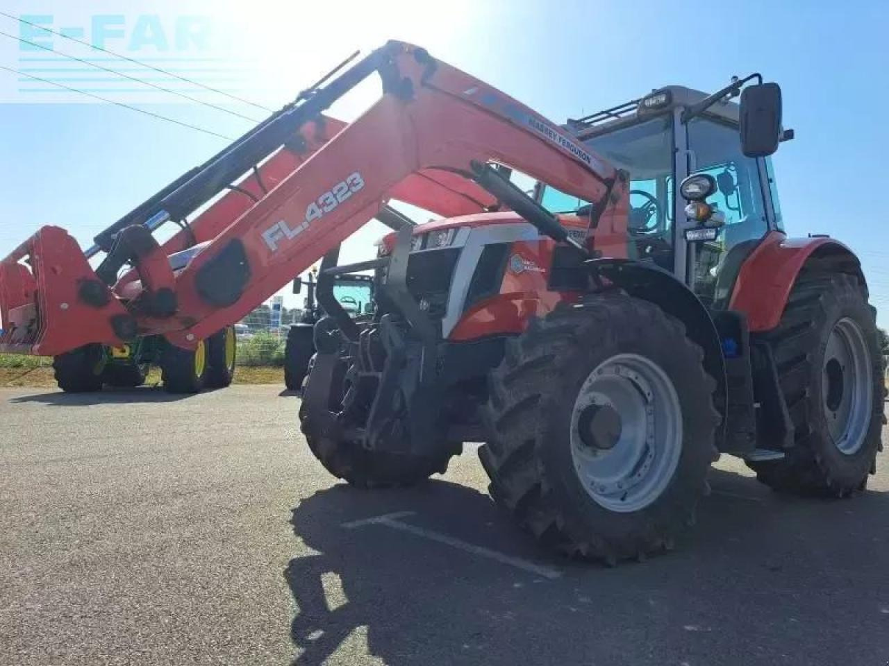 Massey Ferguson 6s.135 - Traktor: slika 1 Massey Ferguson 6s.135 - Traktor: slika 1