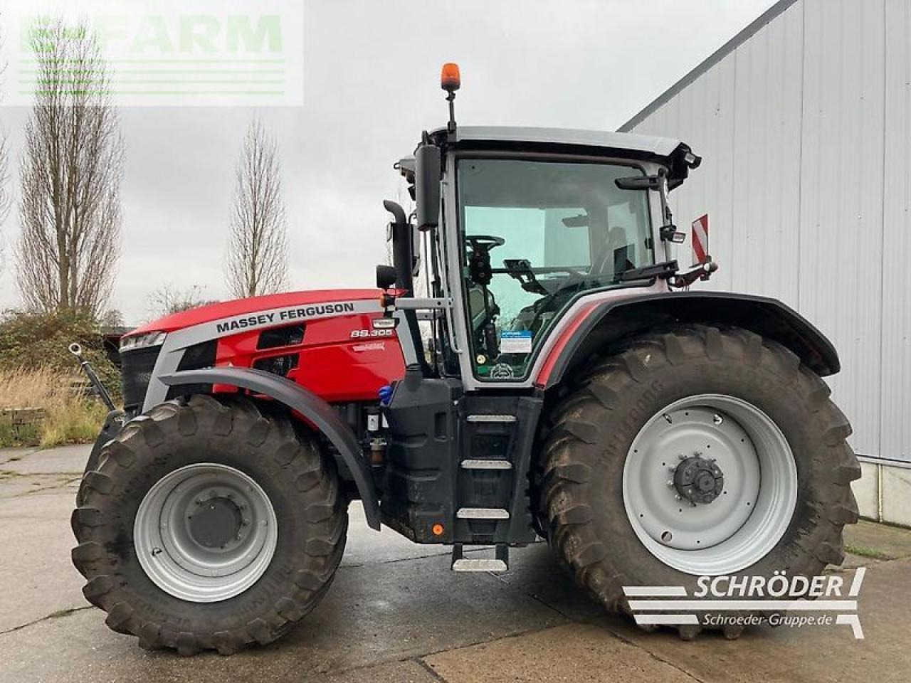 Massey Ferguson 8s.305 dyna-vt exclusive Exclusive - Traktor: slika 2 Massey Ferguson 8s.305 dyna-vt exclusive Exclusive - Traktor: slika 2
