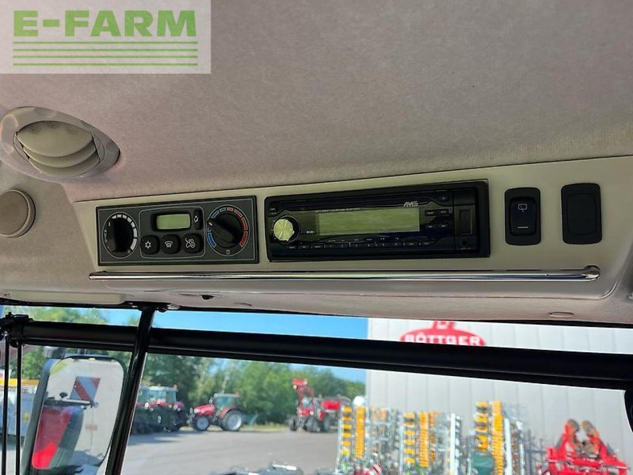 Massey Ferguson mf 8740 s dyna-vt exclusive Exclusive - Traktor: slika 5 Massey Ferguson mf 8740 s dyna-vt exclusive Exclusive - Traktor: slika 5