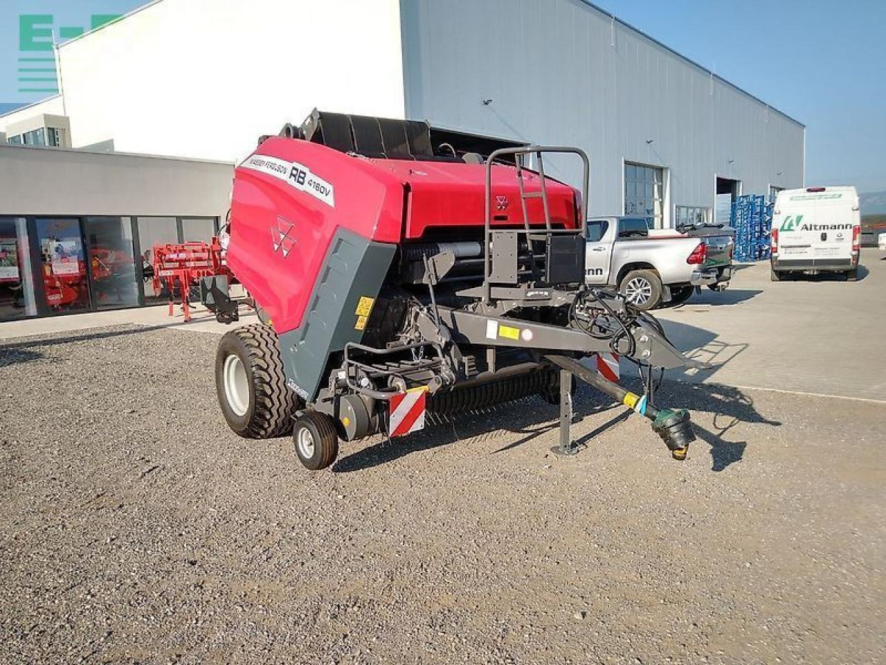 Massey Ferguson rb4160vxtra 17 messer - Balirka za kvadratne bale: slika 1 Massey Ferguson rb4160vxtra 17 messer - Balirka za kvadratne bale: slika 1