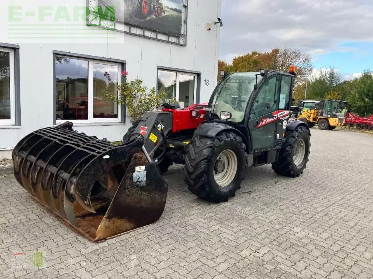 Massey Ferguson th. 7038 - Teleskopski viličar: slika 1 Massey Ferguson th. 7038 - Teleskopski viličar: slika 1