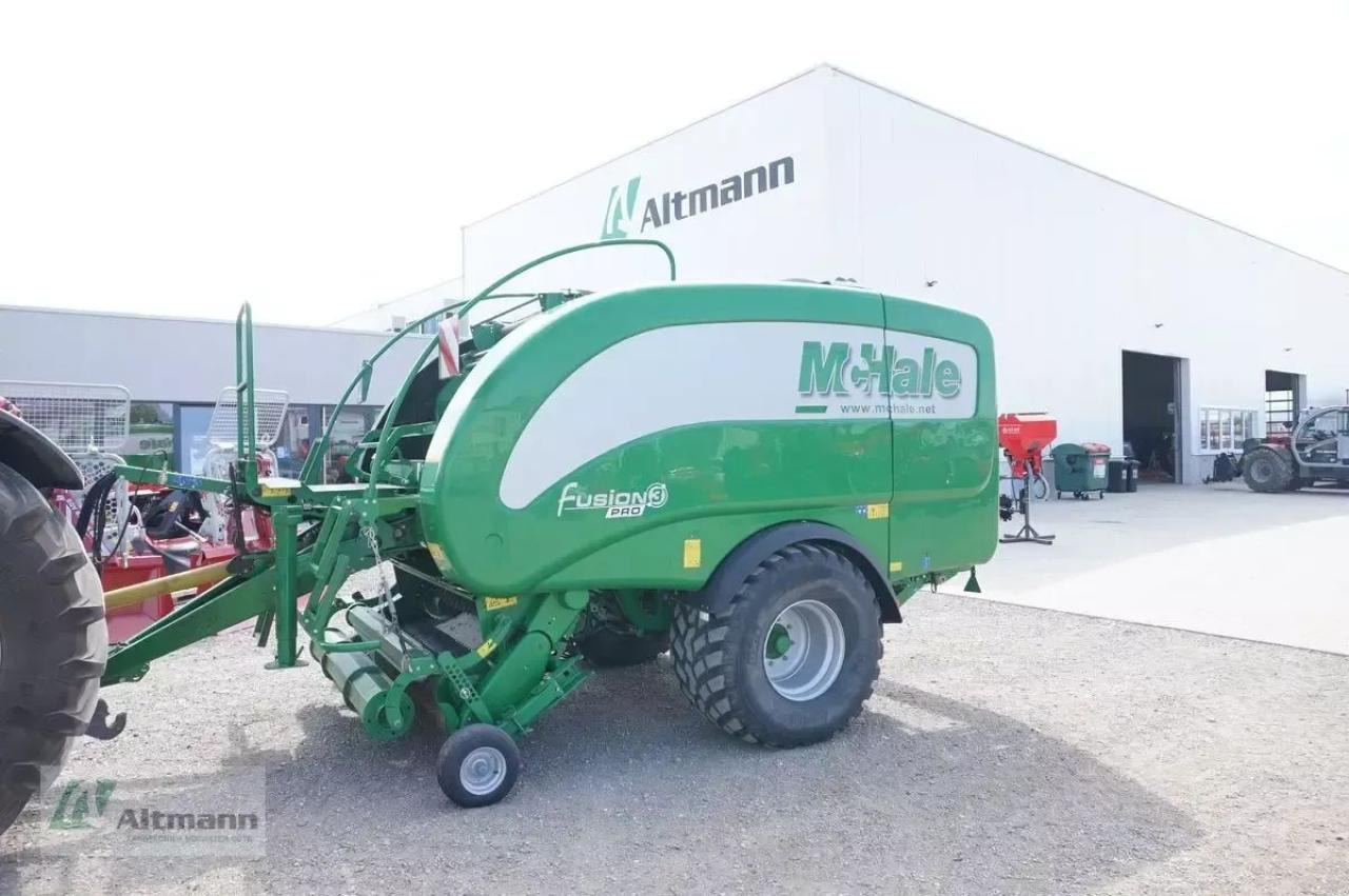 Mc Hale fusion 3 pro - Balirka za kvadratne bale: slika 1 Mc Hale fusion 3 pro - Balirka za kvadratne bale: slika 1