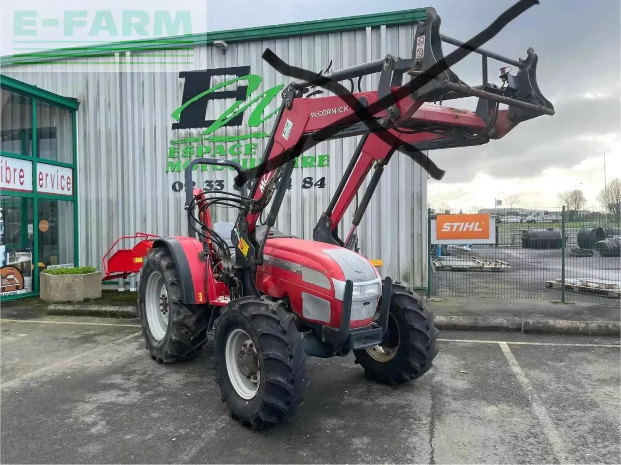 McCormick tracteur agricole c80l mc cormick - Traktor: slika 2 McCormick tracteur agricole c80l mc cormick - Traktor: slika 2