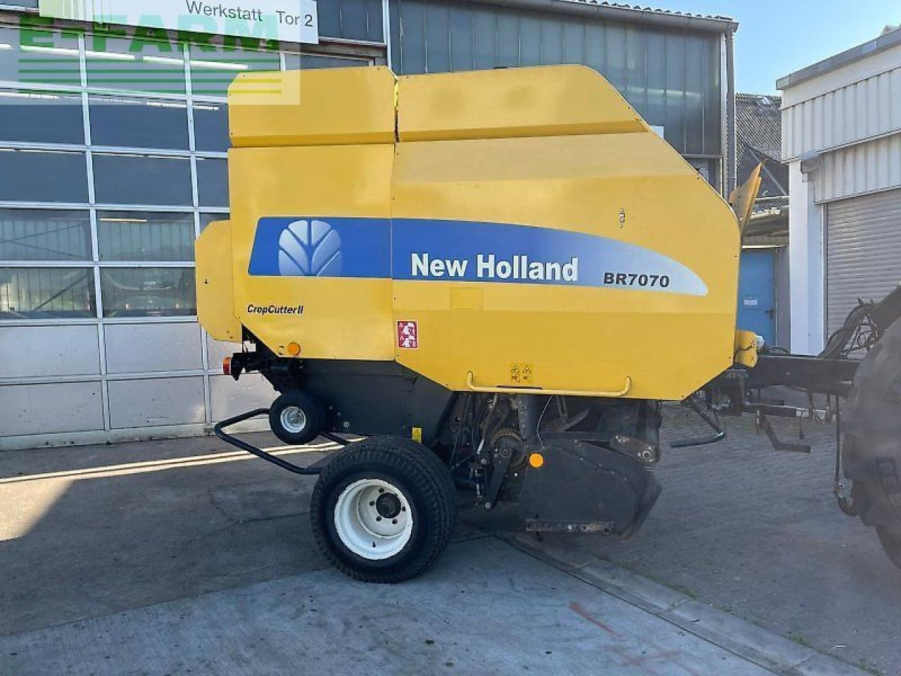 New Holland br 7070 - Balirka za kvadratne bale: slika 1 New Holland br 7070 - Balirka za kvadratne bale: slika 1
