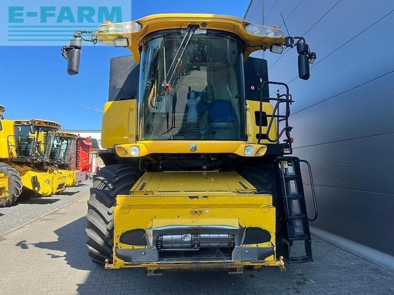 New Holland cr 9070 elevation - Kombajn harvester: slika 3 New Holland cr 9070 elevation - Kombajn harvester: slika 3