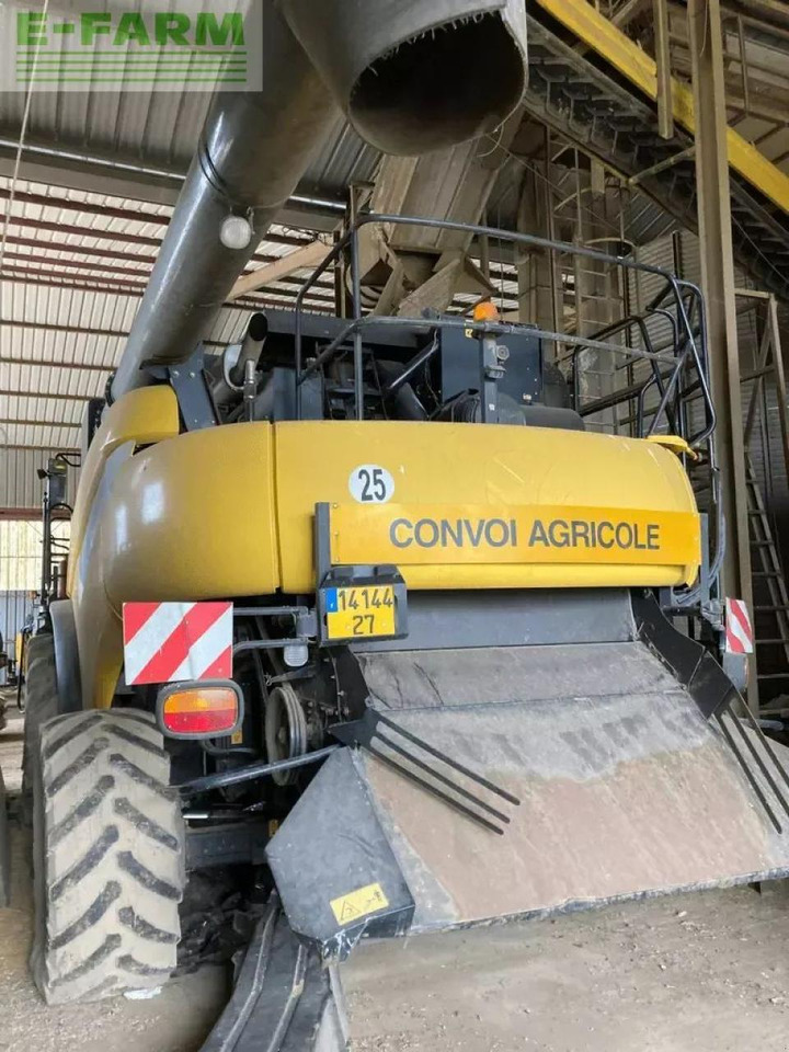 New Holland cr 9080 - Kombajn harvester: slika 2 New Holland cr 9080 - Kombajn harvester: slika 2