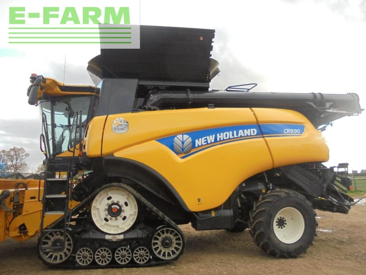 New Holland cr9.90 - Kombajn harvester: slika 4 New Holland cr9.90 - Kombajn harvester: slika 4