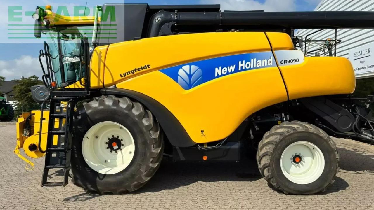 New Holland cr9090 cr9090 - Kombajn harvester: slika 3 New Holland cr9090 cr9090 - Kombajn harvester: slika 3