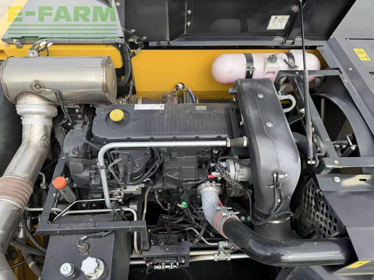 New Holland cx 8.70 - Kombajn harvester: slika 5 New Holland cx 8.70 - Kombajn harvester: slika 5