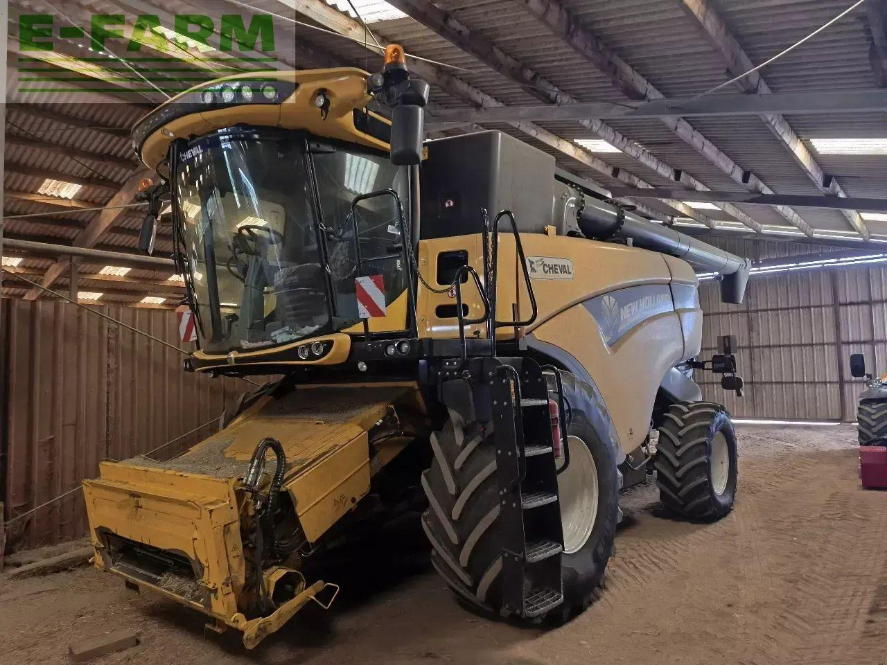 New Holland cx 8.80 élévation - Kombajn harvester: slika 1 New Holland cx 8.80 élévation - Kombajn harvester: slika 1