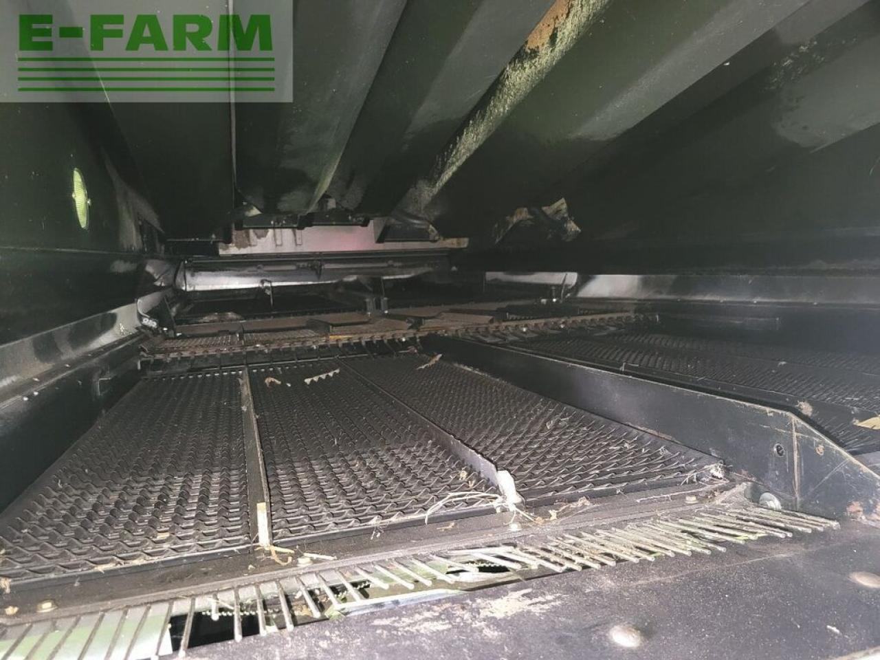 Kombajn harvester New Holland cx8.85 raupe tier-4b: slika 8
