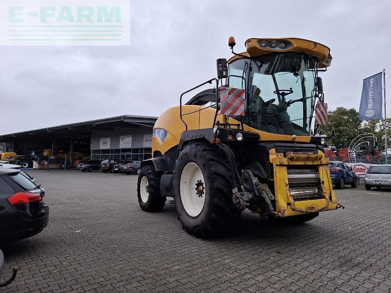 New Holland fr9060 / fr 9060 mit allrad - Kombajn za krmo: slika 4 New Holland fr9060 / fr 9060 mit allrad - Kombajn za krmo: slika 4
