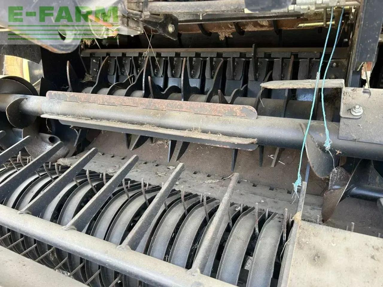 New Holland roll-belt180 - Balirka za kvadratne bale: slika 5 New Holland roll-belt180 - Balirka za kvadratne bale: slika 5