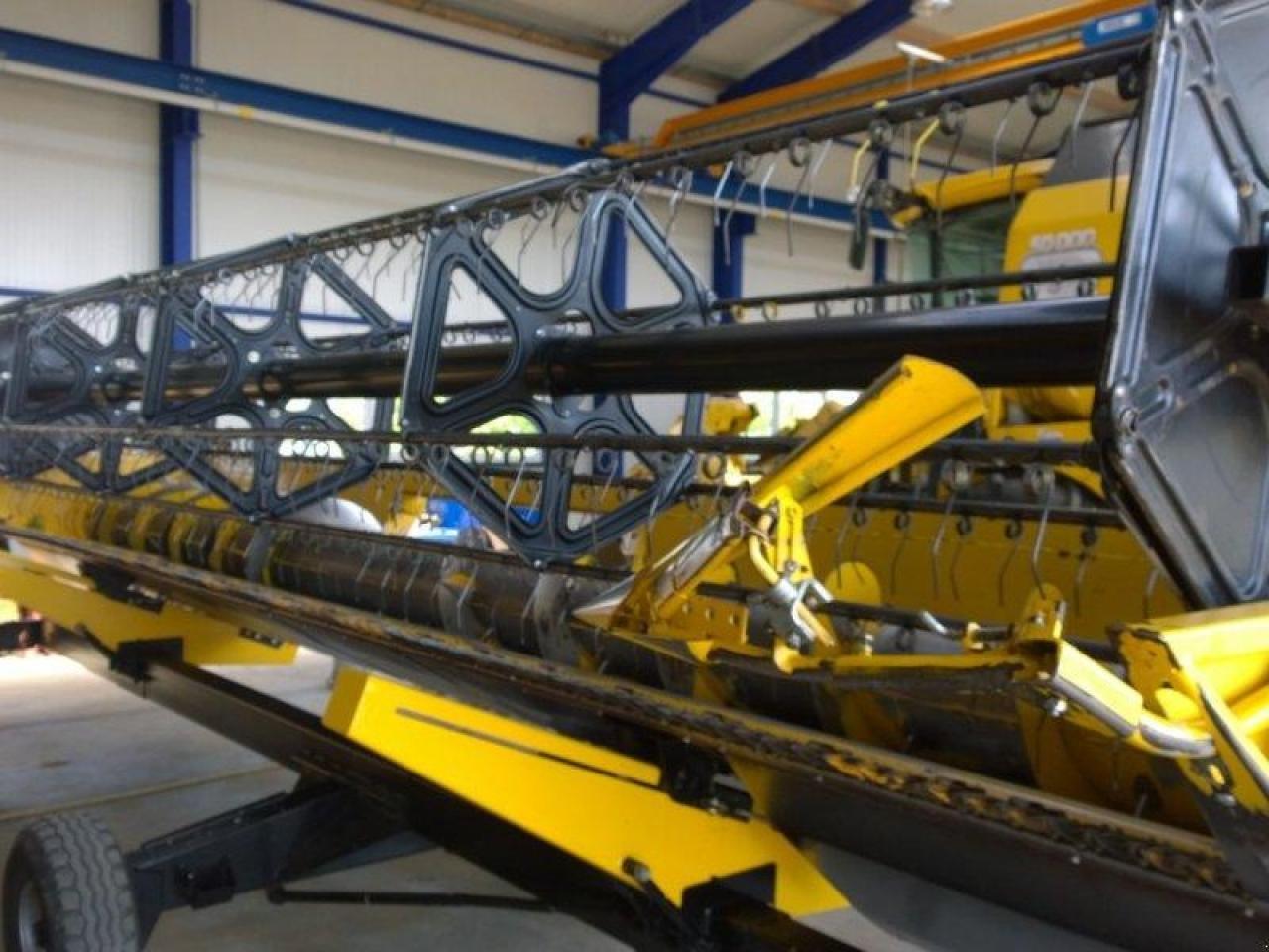 New Holland schneidwerk 7,32 m - Glava za kombajn: slika 2 New Holland schneidwerk 7,32 m - Glava za kombajn: slika 2