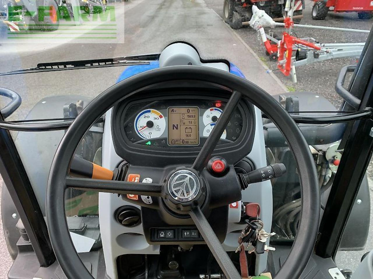 Traktor New Holland t 5.105: slika 13