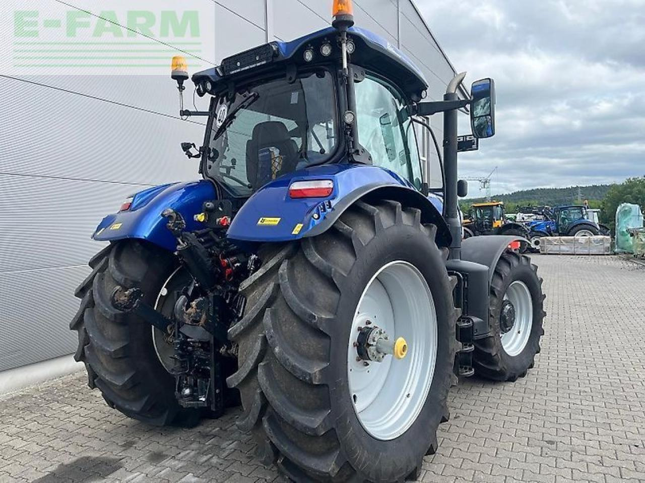 New Holland t 7.225 ac - Traktor: slika 3 New Holland t 7.225 ac - Traktor: slika 3