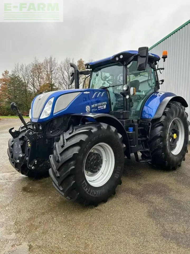 New Holland t.7 270 ac - Traktor: slika 1 New Holland t.7 270 ac - Traktor: slika 1