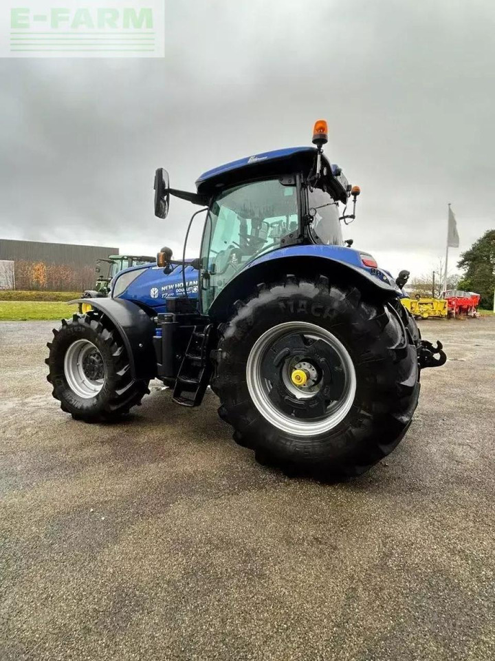 New Holland t.7 270 ac - Traktor: slika 3 New Holland t.7 270 ac - Traktor: slika 3