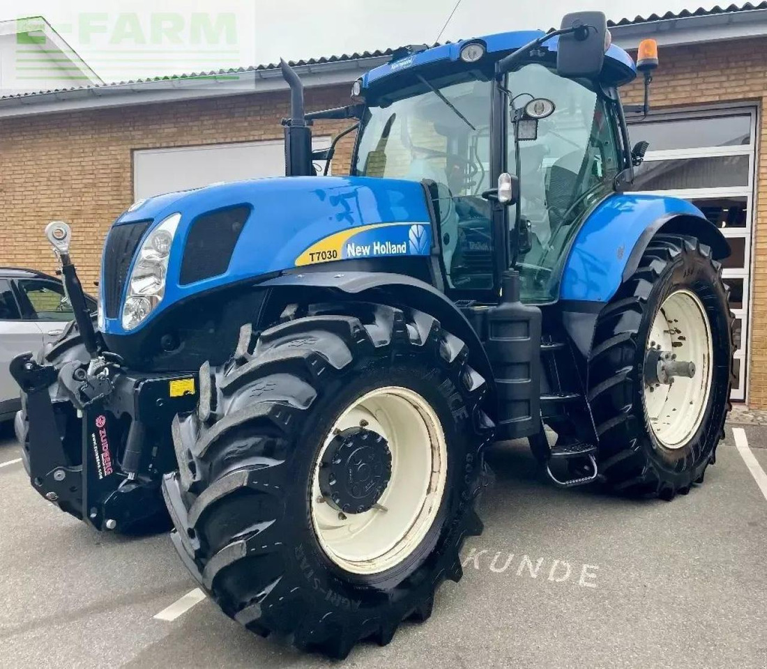 New Holland t 7030 - Traktor: slika 1 New Holland t 7030 - Traktor: slika 1