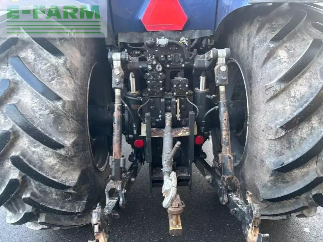 New Holland t 8.410 - Traktor: slika 4 New Holland t 8.410 - Traktor: slika 4