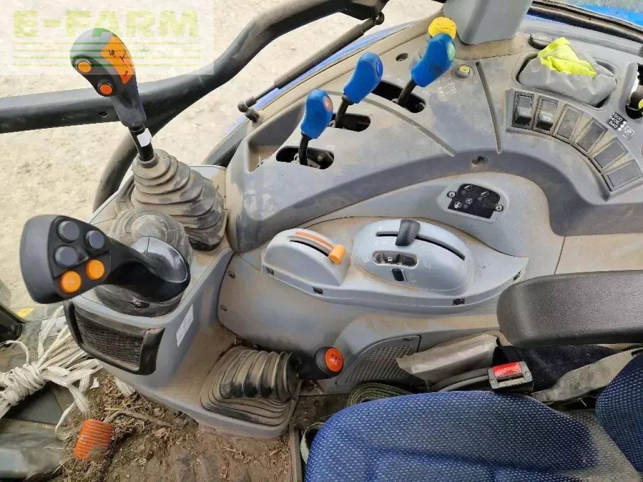 New Holland t5-100 dc - Traktor: slika 3 New Holland t5-100 dc - Traktor: slika 3