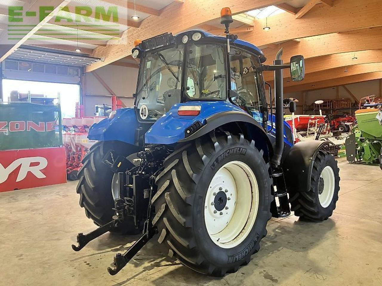 New Holland t5.115 electro command - Traktor: slika 3 New Holland t5.115 electro command - Traktor: slika 3