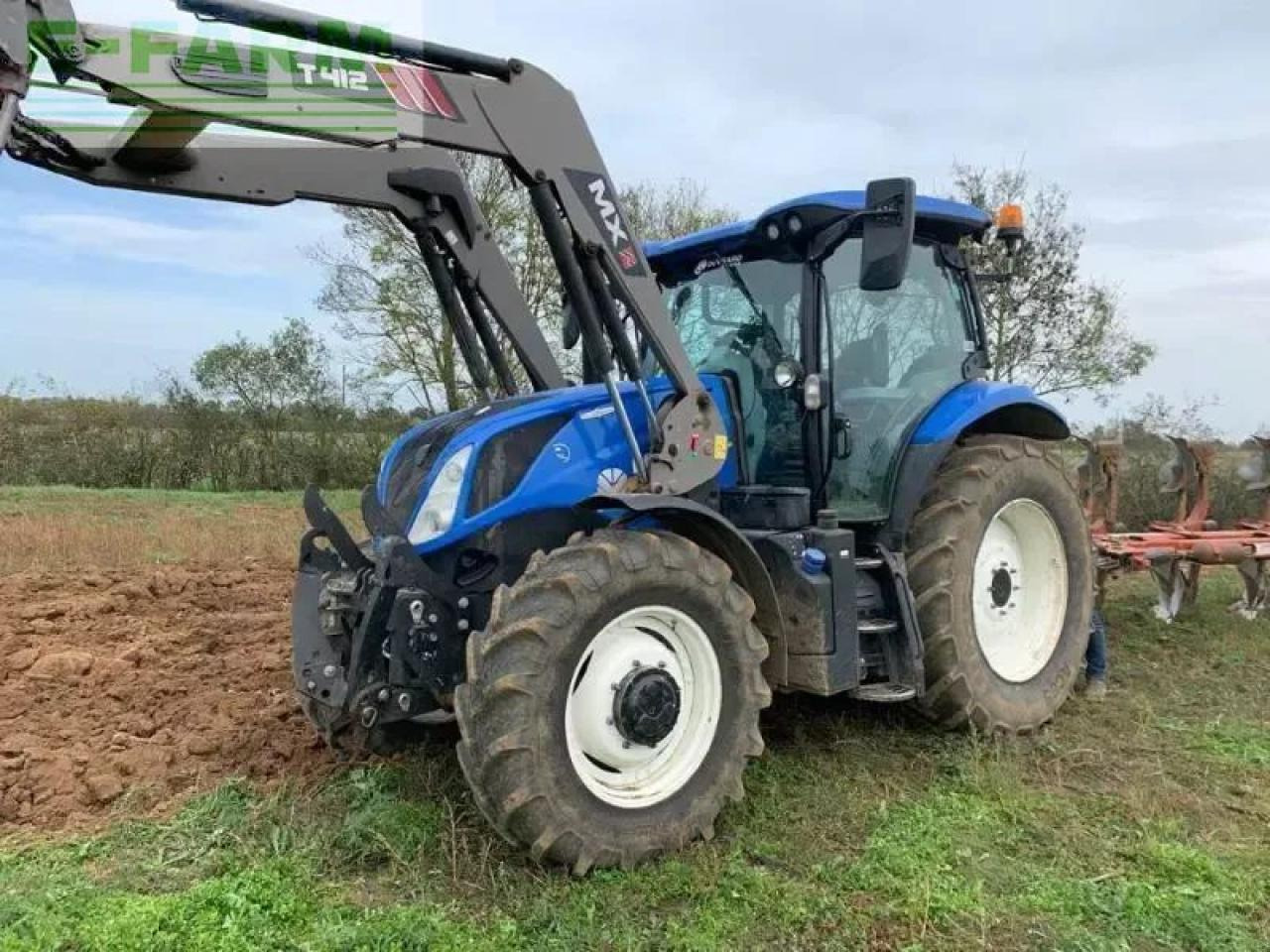 New Holland t6-155ac - Traktor: slika 4 New Holland t6-155ac - Traktor: slika 4