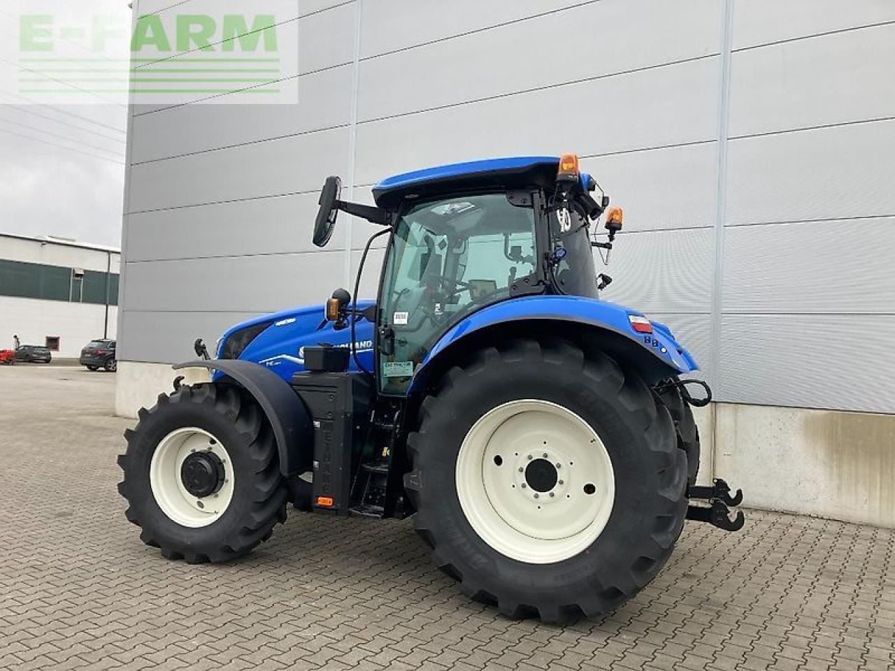 New Holland t6.180 dc methane power Methane Power - Traktor: slika 3 New Holland t6.180 dc methane power Methane Power - Traktor: slika 3
