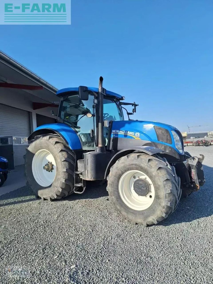 New Holland t7.210 ac - Traktor: slika 1 New Holland t7.210 ac - Traktor: slika 1