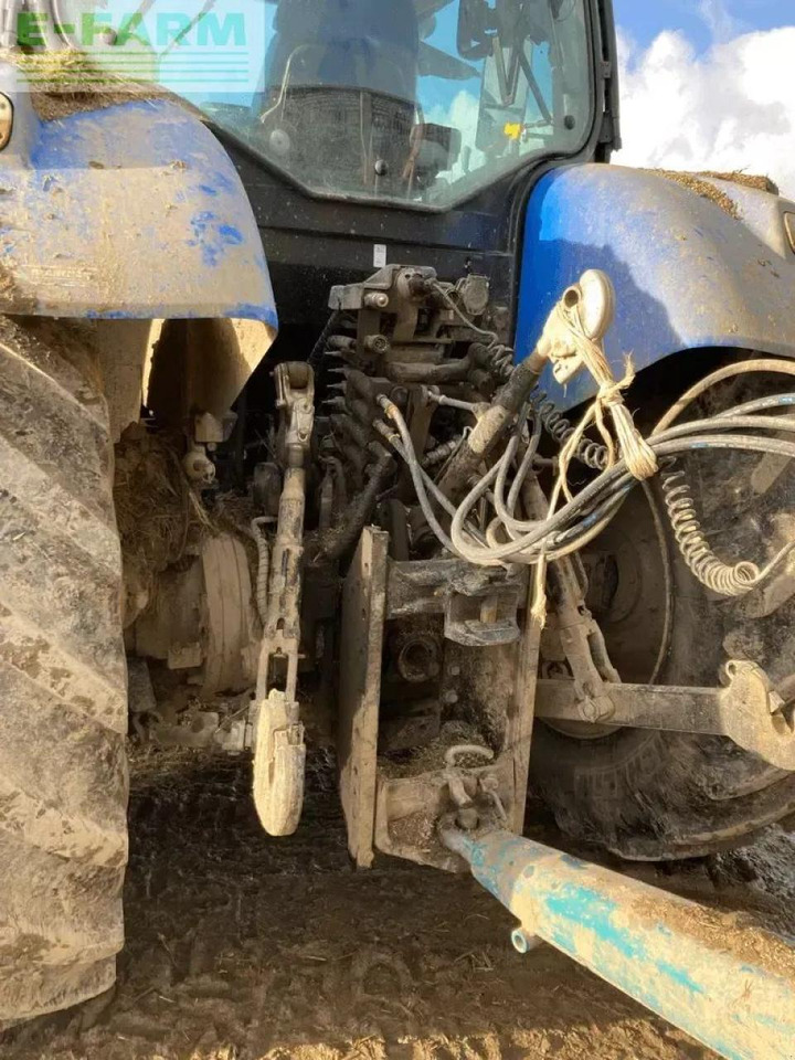 New Holland t7.210 rc s5 - Traktor: slika 2 New Holland t7.210 rc s5 - Traktor: slika 2