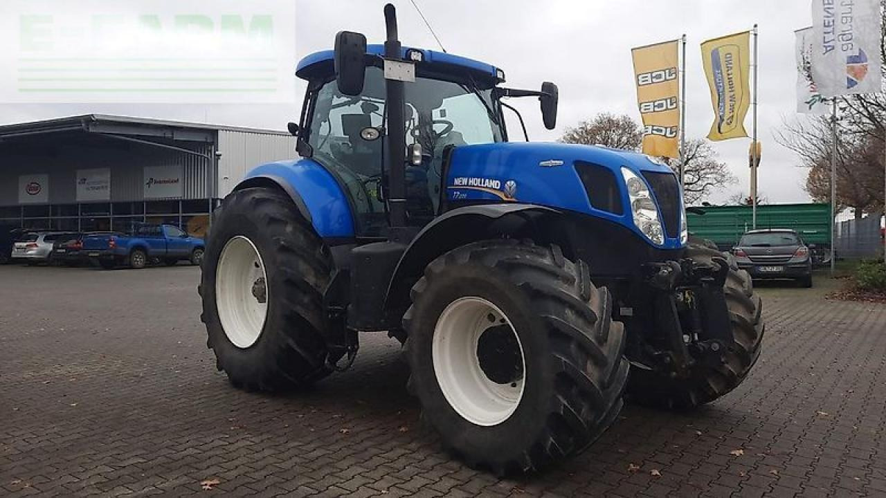 New Holland t7.220 ac - Traktor: slika 4 New Holland t7.220 ac - Traktor: slika 4