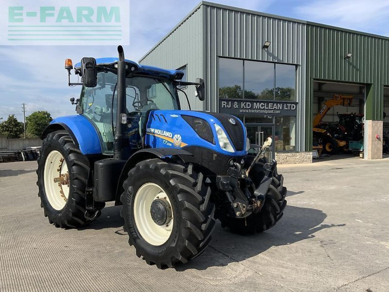 New Holland t7.225 auto command (st23808) - Traktor: slika 2 New Holland t7.225 auto command (st23808) - Traktor: slika 2