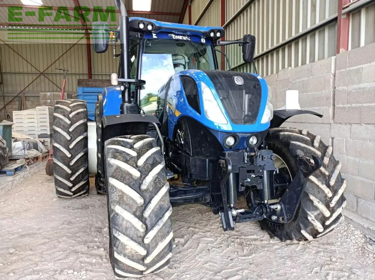 New Holland t7.230 - Traktor: slika 1 New Holland t7.230 - Traktor: slika 1