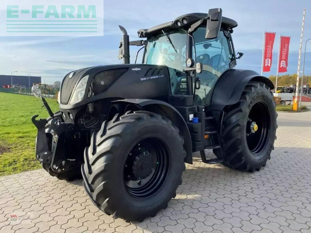 New Holland t7.230 auto command mit rtk - Traktor: slika 1 New Holland t7.230 auto command mit rtk - Traktor: slika 1