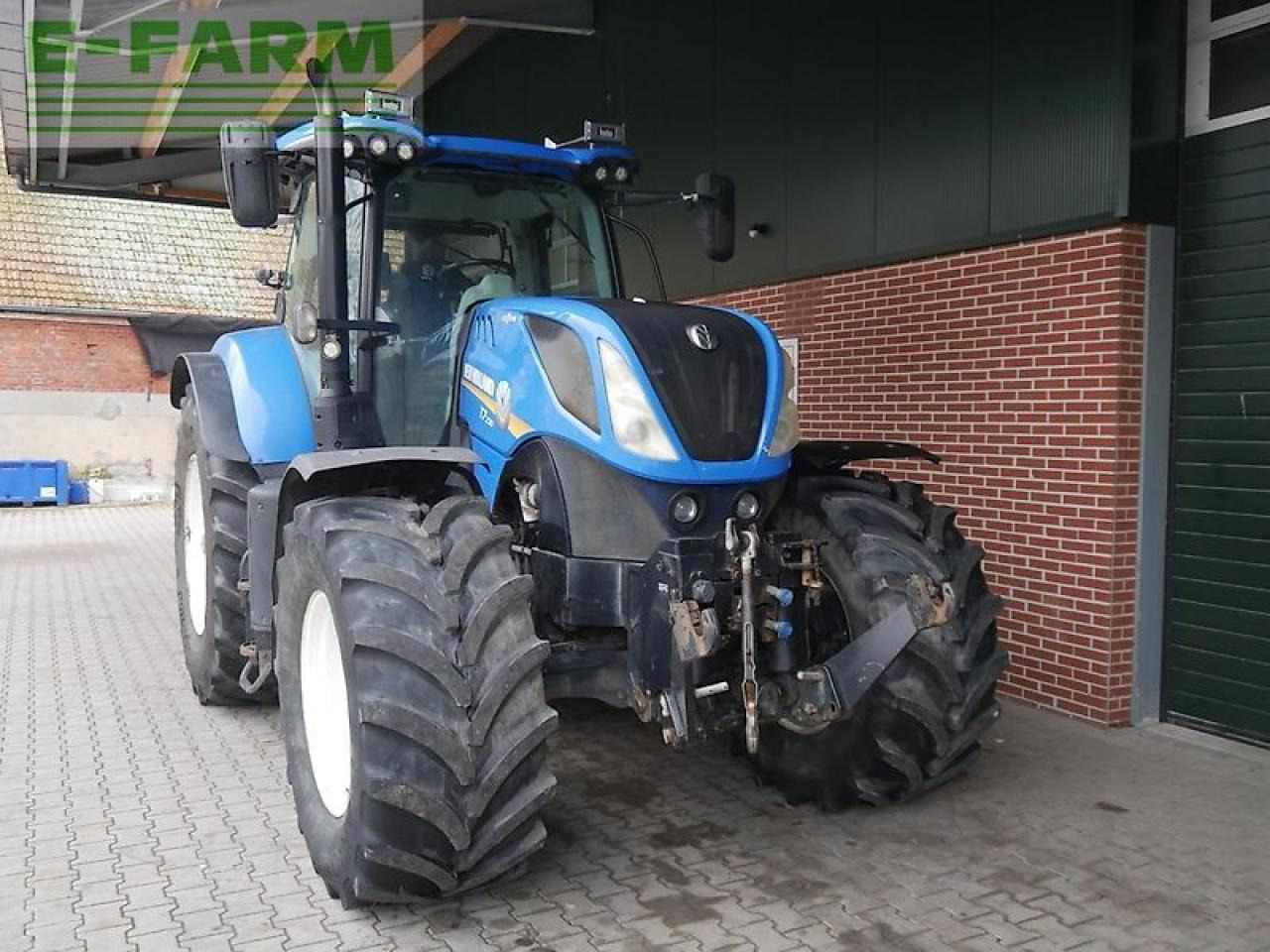 New Holland t7.230 autocommand - Traktor: slika 2 New Holland t7.230 autocommand - Traktor: slika 2