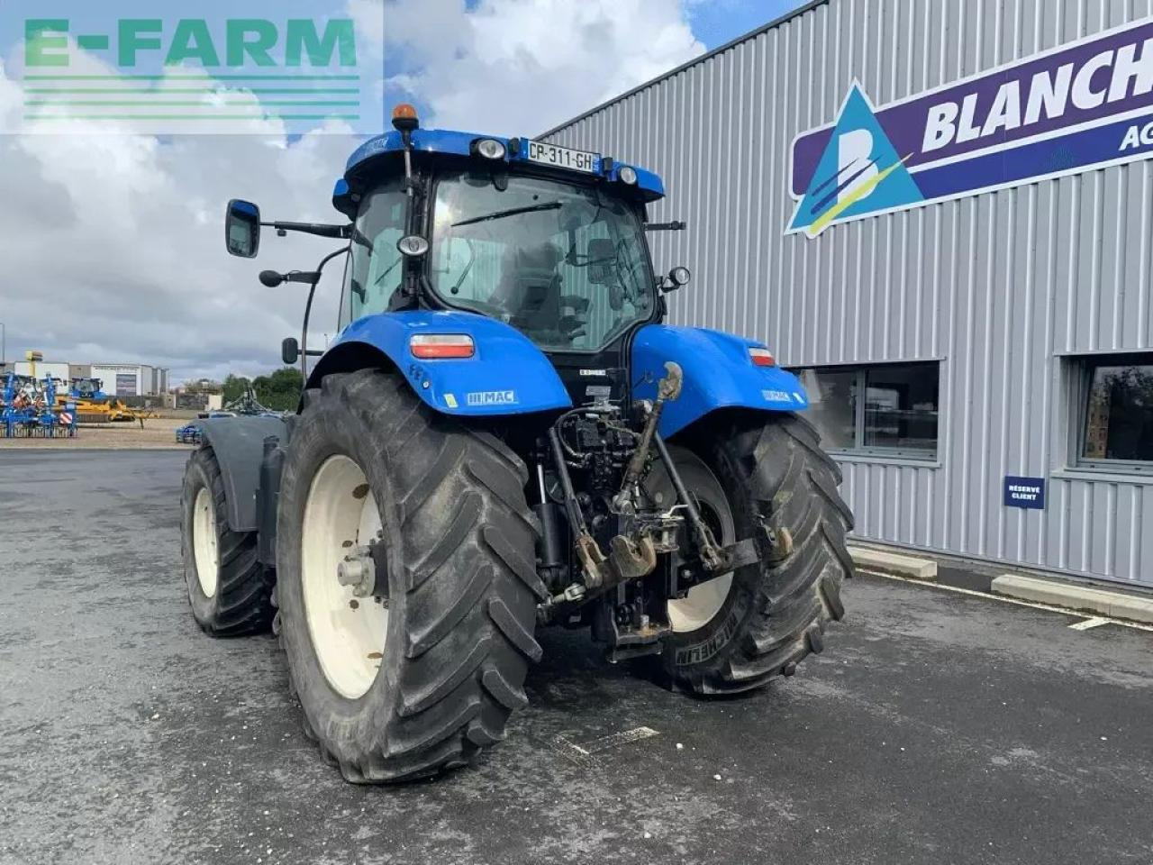 New Holland t7.235 auto command - Traktor: slika 4 New Holland t7.235 auto command - Traktor: slika 4