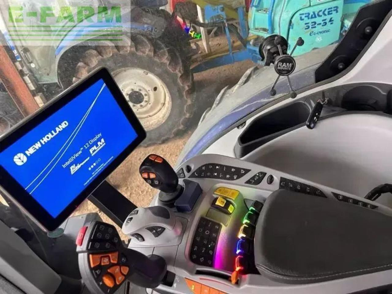 New Holland t7-245ac-plmi - Traktor: slika 2 New Holland t7-245ac-plmi - Traktor: slika 2