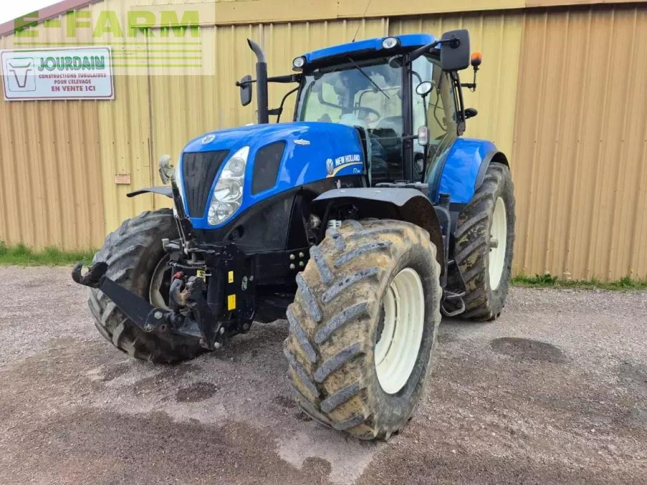 New Holland t7.250 ac - Traktor: slika 1 New Holland t7.250 ac - Traktor: slika 1