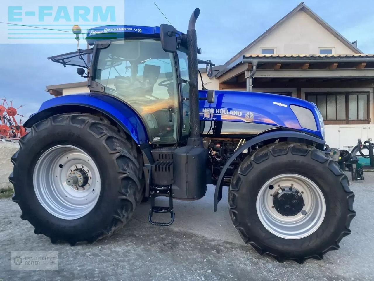 New Holland t7.270 auto command bluepower - Traktor: slika 4 New Holland t7.270 auto command bluepower - Traktor: slika 4