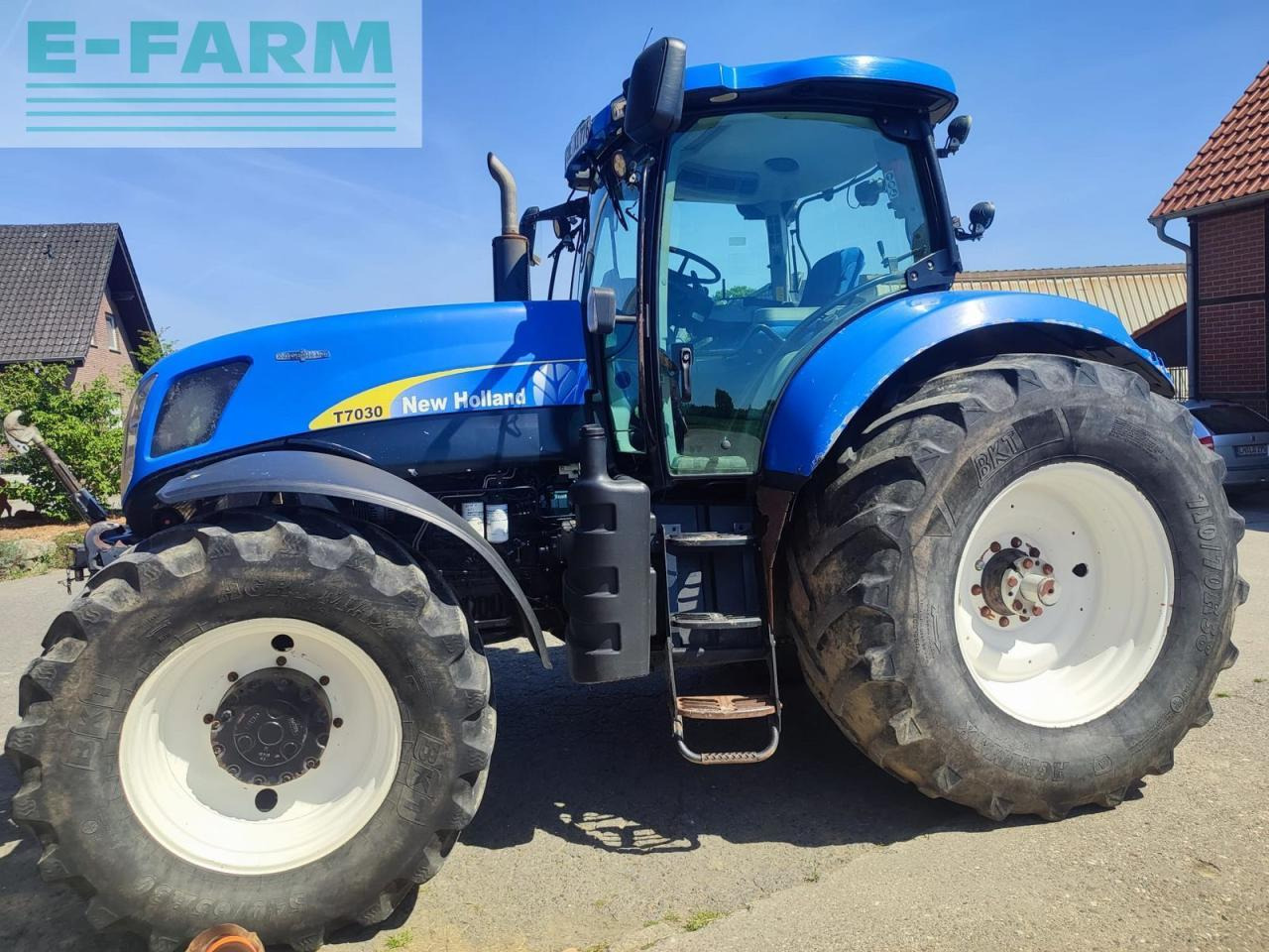 New Holland t7030 ac AC - Traktor: slika 4 New Holland t7030 ac AC - Traktor: slika 4