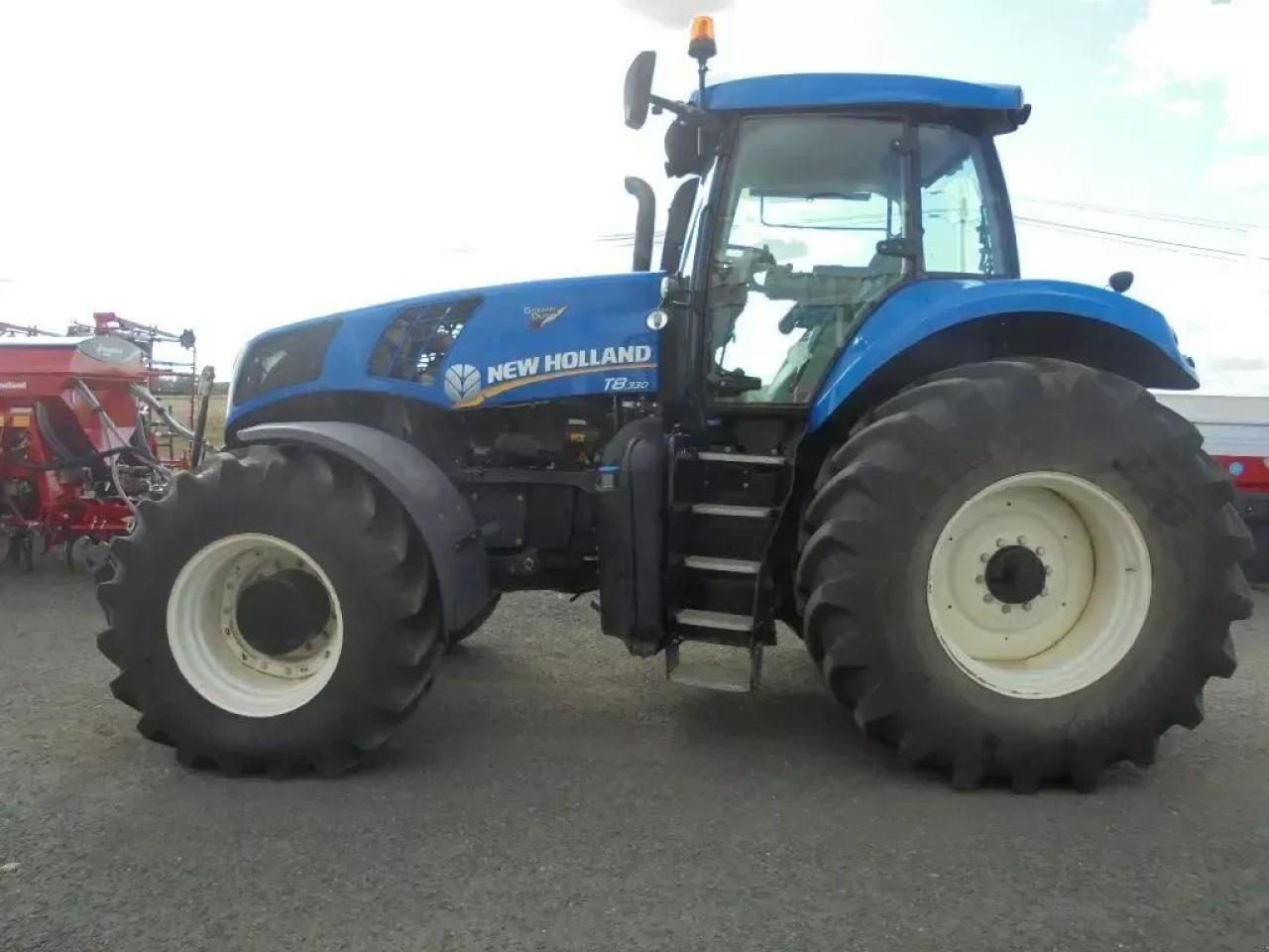 New Holland t8.330 - Traktor: slika 5 New Holland t8.330 - Traktor: slika 5