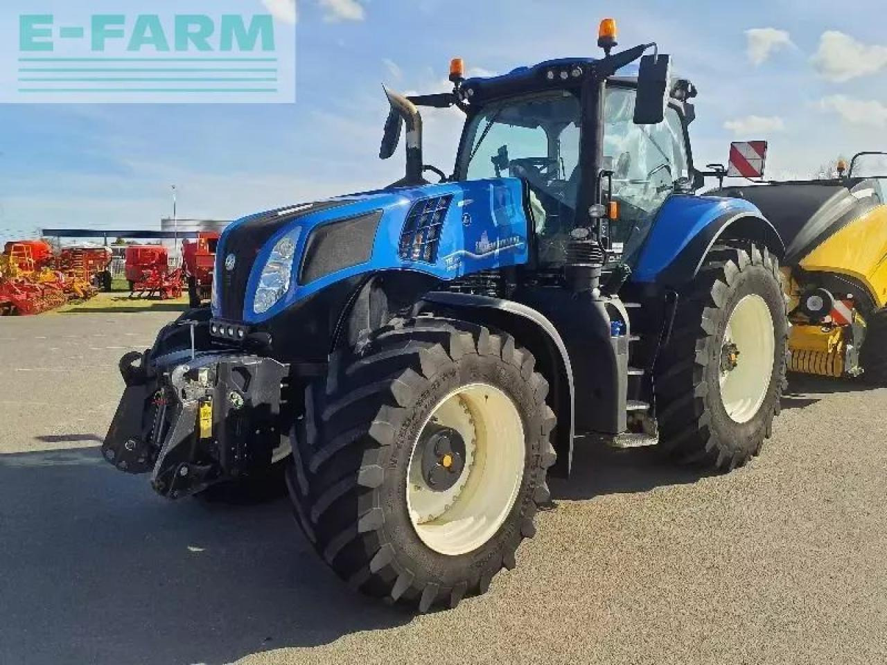 New Holland t8-410ac AC - Traktor: slika 1 New Holland t8-410ac AC - Traktor: slika 1